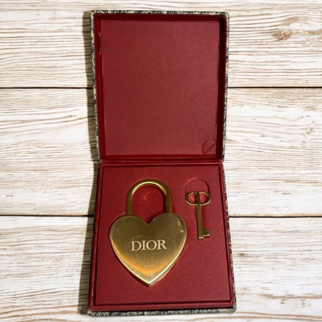 New Dior Gold Heart Lock And Key Set